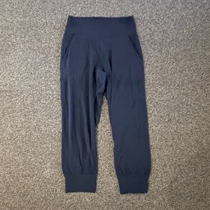 Lululemon Navy Align Jogger Crop 23”